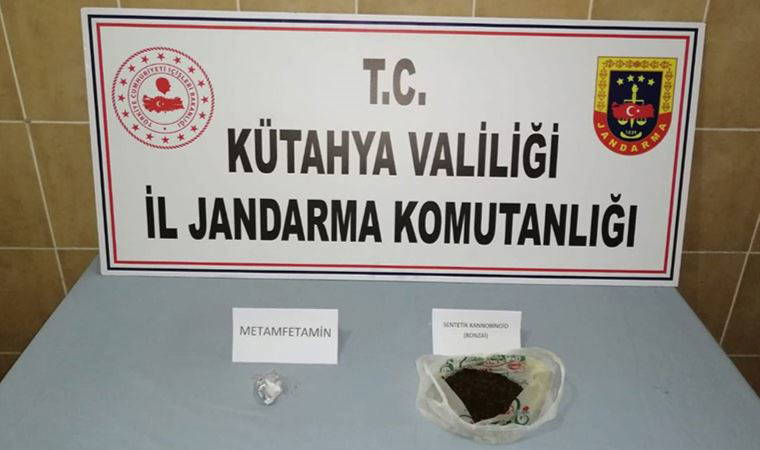 Domaniç'te durdurulan araçta uyuşturucu madde ele geçirdi