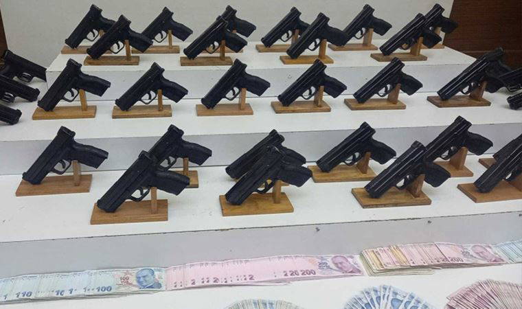 İstanbul’da silah kaçakçılığı operasyonu: İşte ele geçirilenler