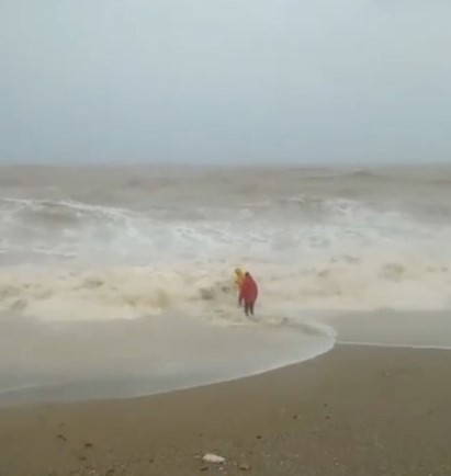 Antalya'da son durum: Sağanak yağışın etkisi altındaki Antalya'dan görüntüler