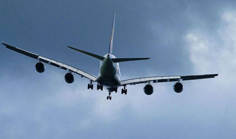 Omicron varyant paniği: İngiltere'den yeni seyahat kararı