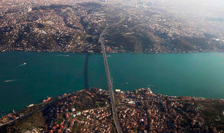 Prof. Dr. Naci Görür açıkladı: İstanbul'daki koku depremin habercisi olabilir mi?