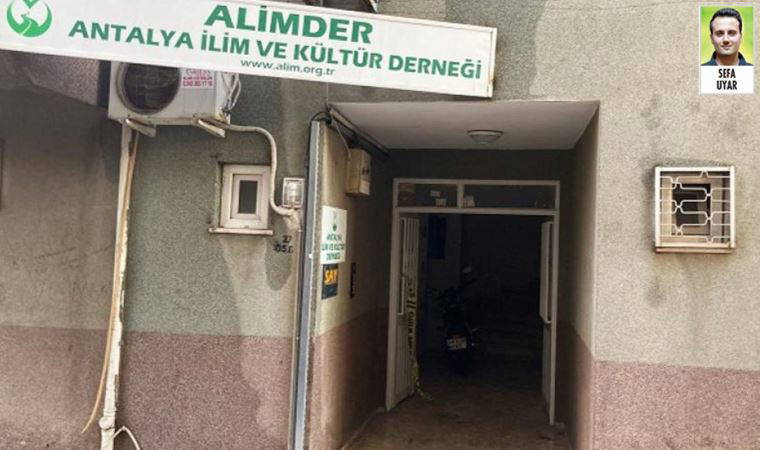 ALİMDER'in başkanı bir devlet okulunda müdür yardımcısı olduğu ortaya çıktı