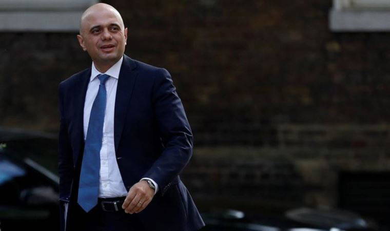 İngiltere Sağlık Bakanı Omicron varyantı ile ilgili vaka tahmini yaptı