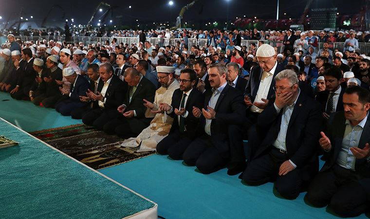 Eski İstanbul Müftüsü Çağrıcı: Gençlerdeki deizm merakının sebebi dindar çevrelerin oluşturduğu hayal kırıklığı