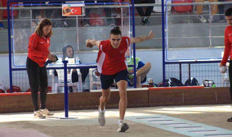 İlk kez bocce branşında Türk sporcusu yurt dışına transfer oldu