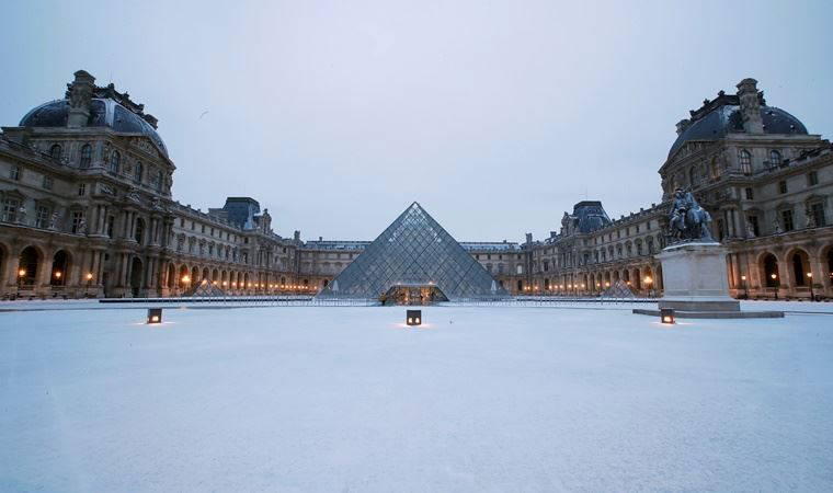 Louvre Müzesi’ndeki eserler selden korunmak için taşınacak