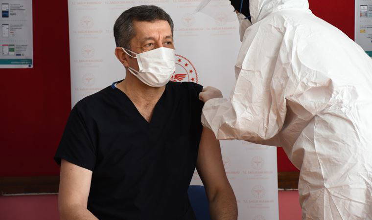 Öğretmenler bugün aşılanmaya başladı