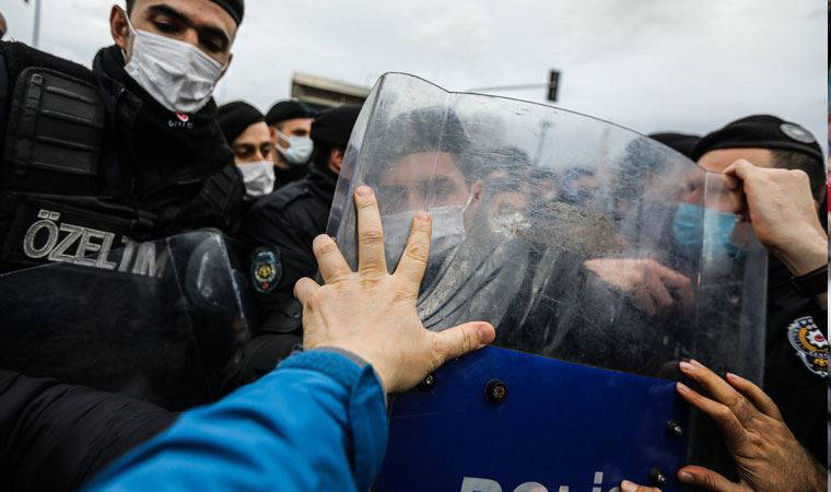 Gazetecilere yönelik polis şiddetine tepki ve kınama