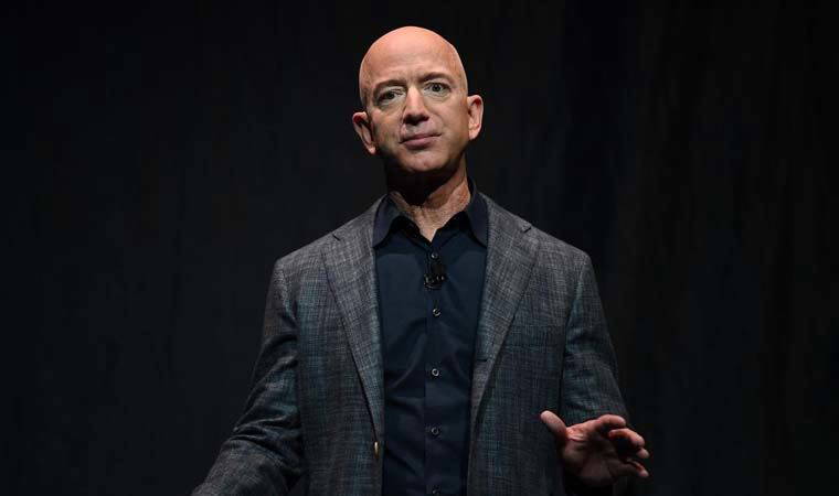 Jeff Bezos'un üzerinde yoğunlaşmak için Amazon'dan istifa ettiği uzay projesi Blue Origin nedir?