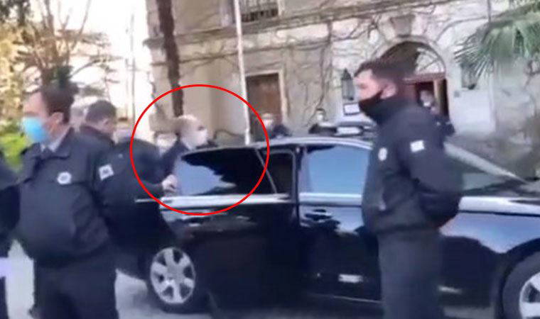 Öğrenciler, Melih Bulu'yu karşılarında gördükleri o an böyle seslendiler