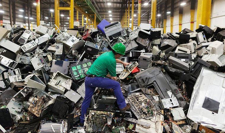 Toksik elektronik atıkları temizlemek için çare: Mikroplar (08.02.2021)