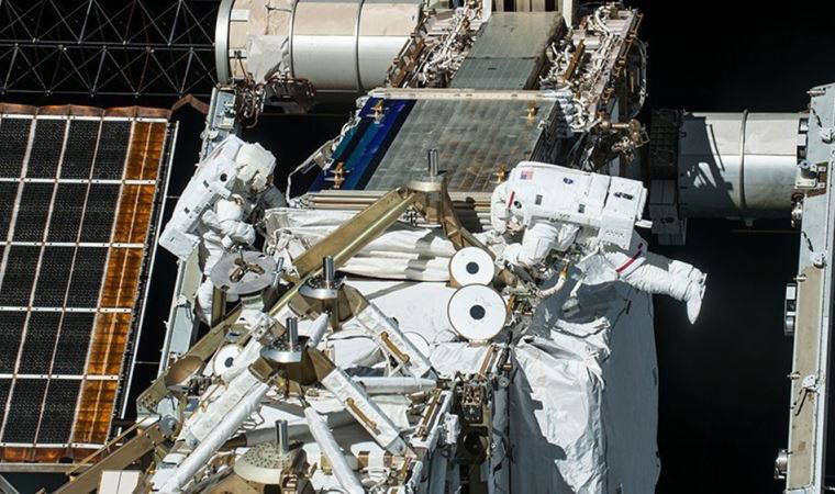 ISS’deki NASA astronotları uzay yürüyüşüne çıktı