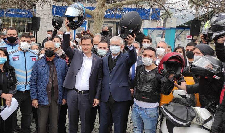 Risk büyük, ölüm çok: Moto kuryeleri görmezden gelmeyin