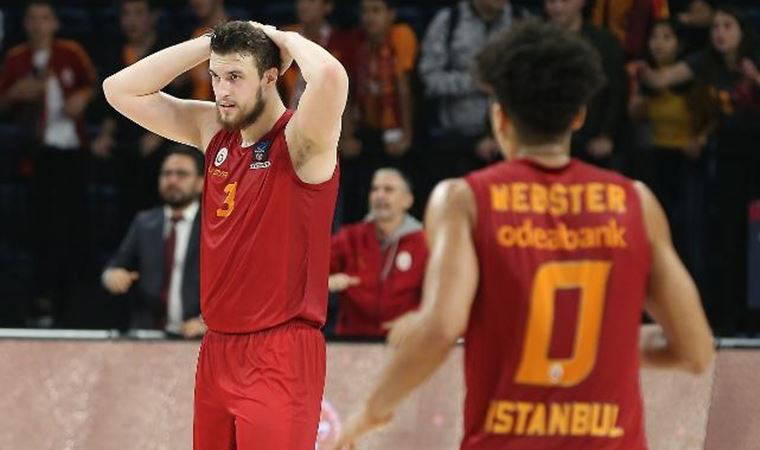 2 KEZ ANTRENÖR DEĞİŞTİ