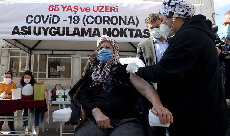 Sağlık Bakanlığı'ndan koronavirüs aşısı olanlarla ilgili flaş karar