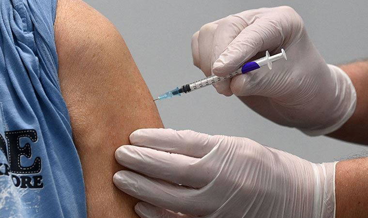 Son dakika... Bilim Kurulu üyesi açıkladı: Kimlere BioNTech aşısı yapılacak?