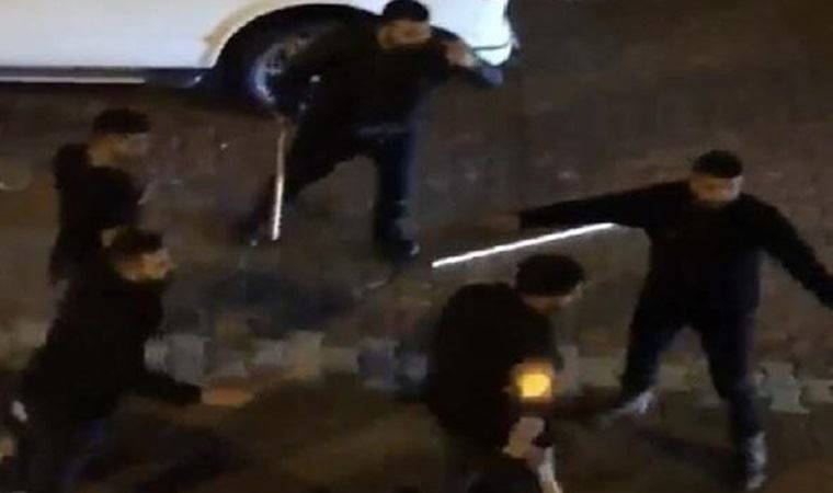 İş yerini sopalarla basıp polise saldırdılar