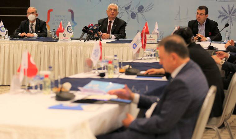 CHP'li Başkanlar Muğla’da buluştu: Hizmet etmemiz engellenmeye çalışılıyor