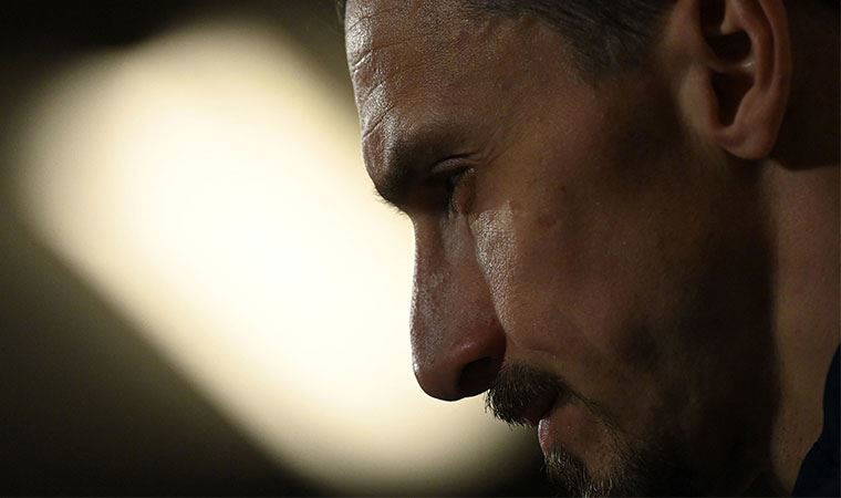 Zlatan Ibrahimoviç gözyaşlarını tutamadı!