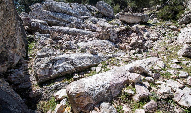 İzmir’de antik taş ocağı bulundu