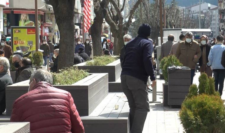 Koronavirüsten değil kameradan korktular