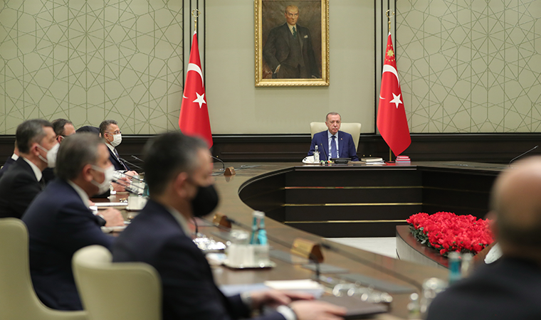 Son dakika gelişmesi... Kısıtlamalar geri gelecek mi? Kabine toplantısı başladı