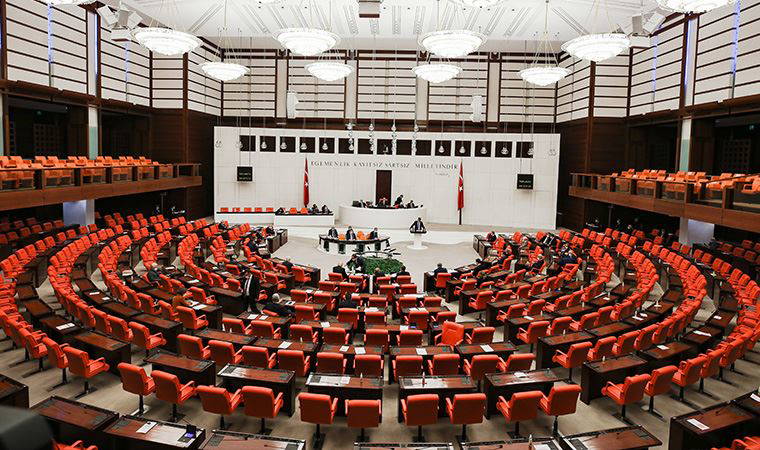 SON DAKİKA... Berberoğlu ve 10 dokunulmazlık fezlekesi Meclis'te