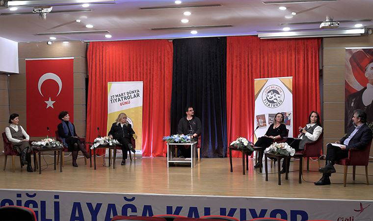 “Tiyatronun Bugünü ve Geleceği” Çiğli’de konuşuldu