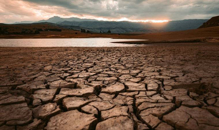 Meteorolojiden endişelendiren rapor: Şubatta sıcaklık 2.8 derece arttı, yağışlar yüzde 47 azaldı