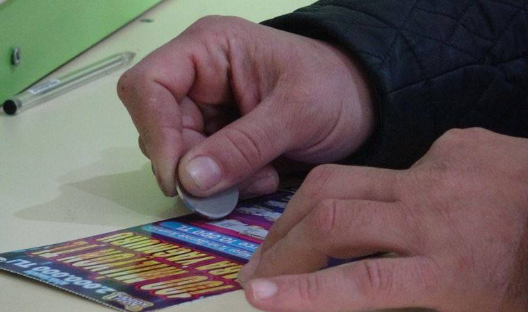 'Kazı Kazan Para Yağmuru'nda Aydınlı gence 2 milyon liralık büyük ikramiye