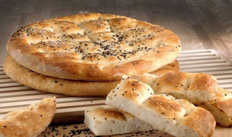 Tunç Soyer duyurdu: Ramazan pidesi 1.5 TL