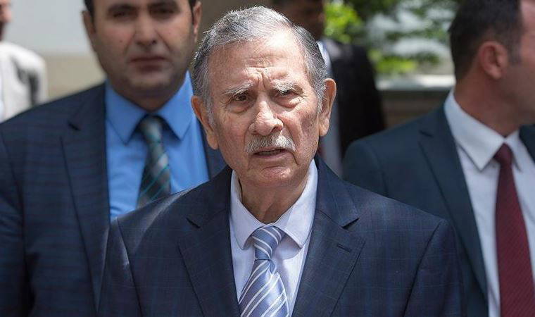 Eski başbakanlardan Yıldırım Akbulut kimdir?