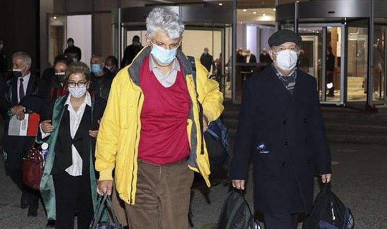 Emekli amirallere kelepçe kararı