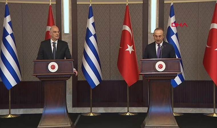 Dışişleri Bakanı Mevlüt Çavuşoğlu ve Yunanistan Dışişleri Bakanı Nikos Dendias canlı yayında atıştı