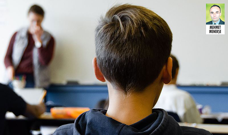 Rehber öğretmen, gündüz uykusuyla ilgili soruya ‘çağın gereklilikleri’yle verdiği yanıt için soruşturma başlatıldı