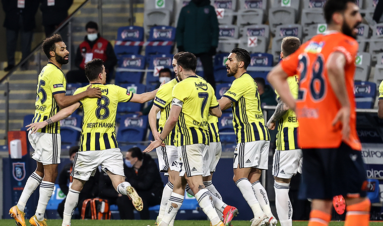 Fenerbahçe geriden gelmesini bildi! | Başakşehir 1-2 Fenerbahçe