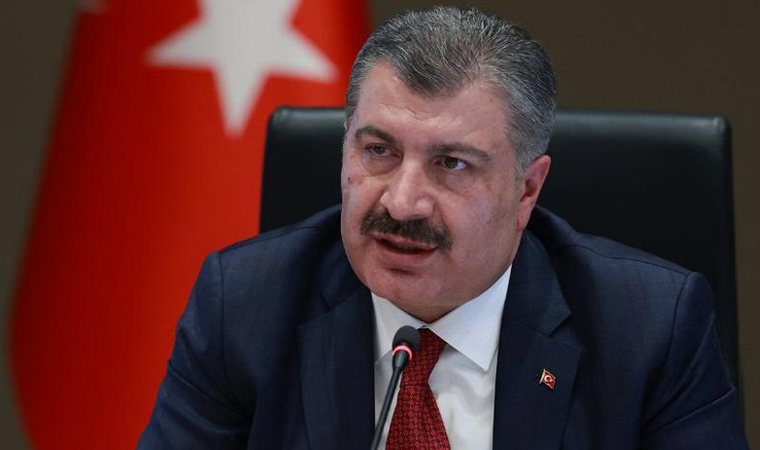 Fahrettin Koca, koronavirüs aşısında yeni yaş sırasını duyurdu