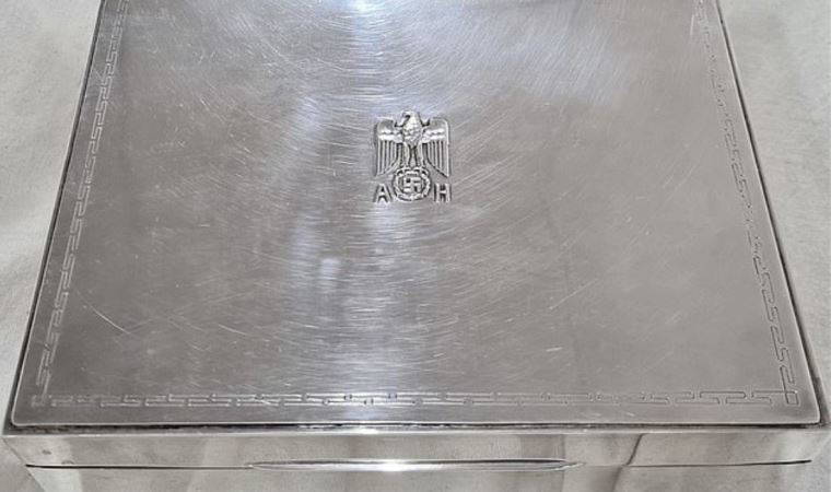 Hitler'in eşyaları on binlerce dolardan alıcı buldu, tepki çığ gibi büyüdü