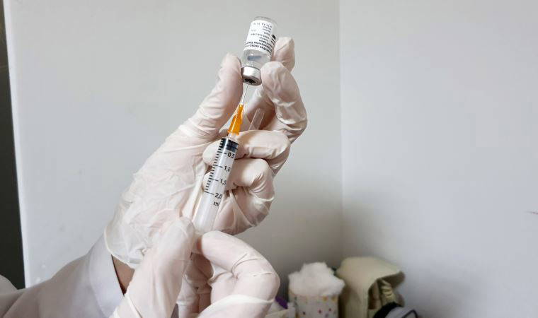 Antalya İl Sağlık Müdürü: Turizm ve basında aşılanan 40 bine yaklaştı