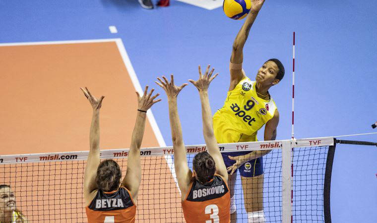 Fenerbahçe Opet, yıldız isimle yollarını ayırdı