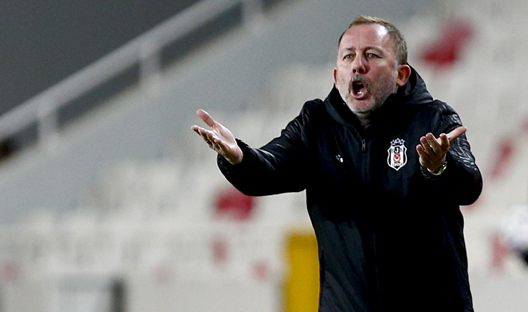 Sergen Yalçın maç sonu isyan etti! 