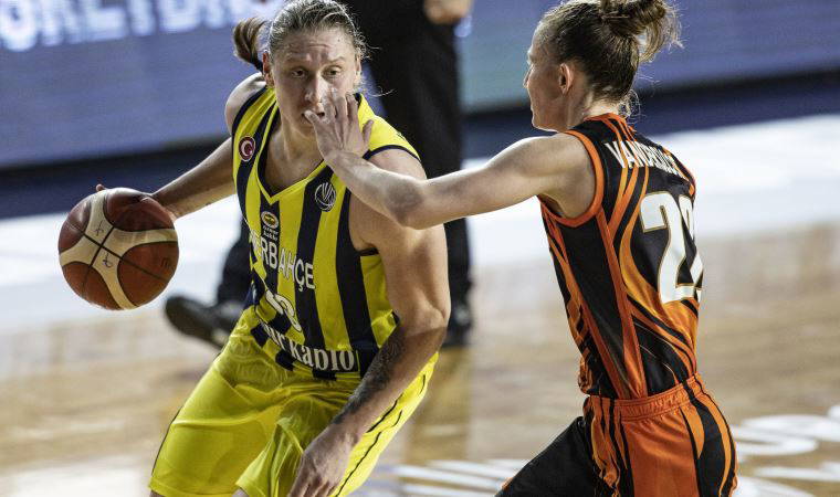 Fenerbahçe'de Alina Iagupova gelişmesi