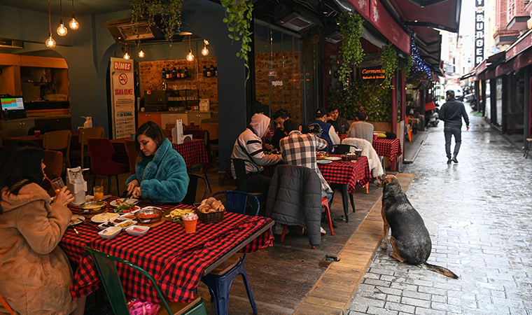 'Tam kapanma' kararının ardından konuştu: Ayakta kalma şansımız yok