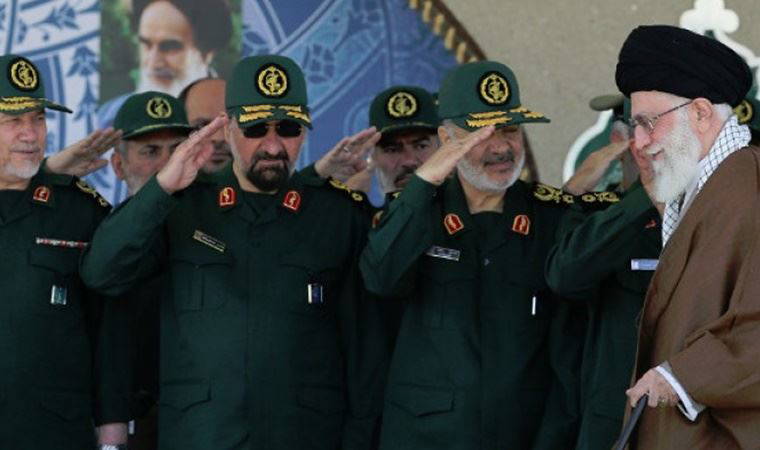 İran'da Cumhurbaşkanı adayı siyasetçiden 