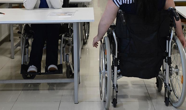 Engellilerin, 'engel oranı' düşürüldü, emeklilik hakları kesildi