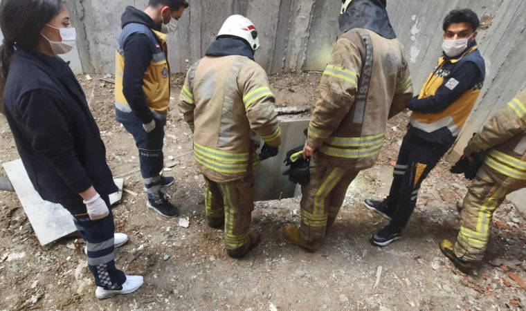 Beyoğlu'nda ilk iş gününde inşaattaki çukura düşen işçi yaşamını yitirdi