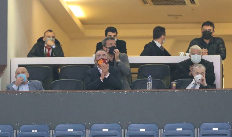 Fatih Terim'den basketbol takımına destek