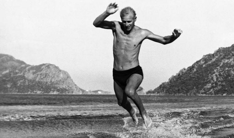 Fotoğraflarla Kraliçe İkinci Elizabeth'in eşi Prens Philip'in hayatı