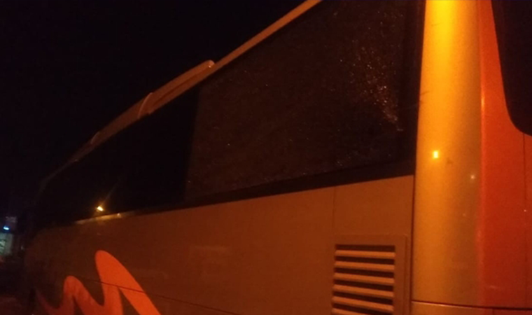 Samsunspor otobüsüne taşlı saldırı