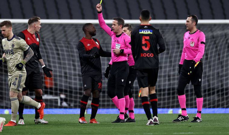Halis Özkahya, üç günde ikinci Fenerbahçe maçında görev alıyor